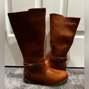 Brand new girls boots